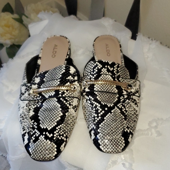 Shoes (Mules) - Picture 1 of 5